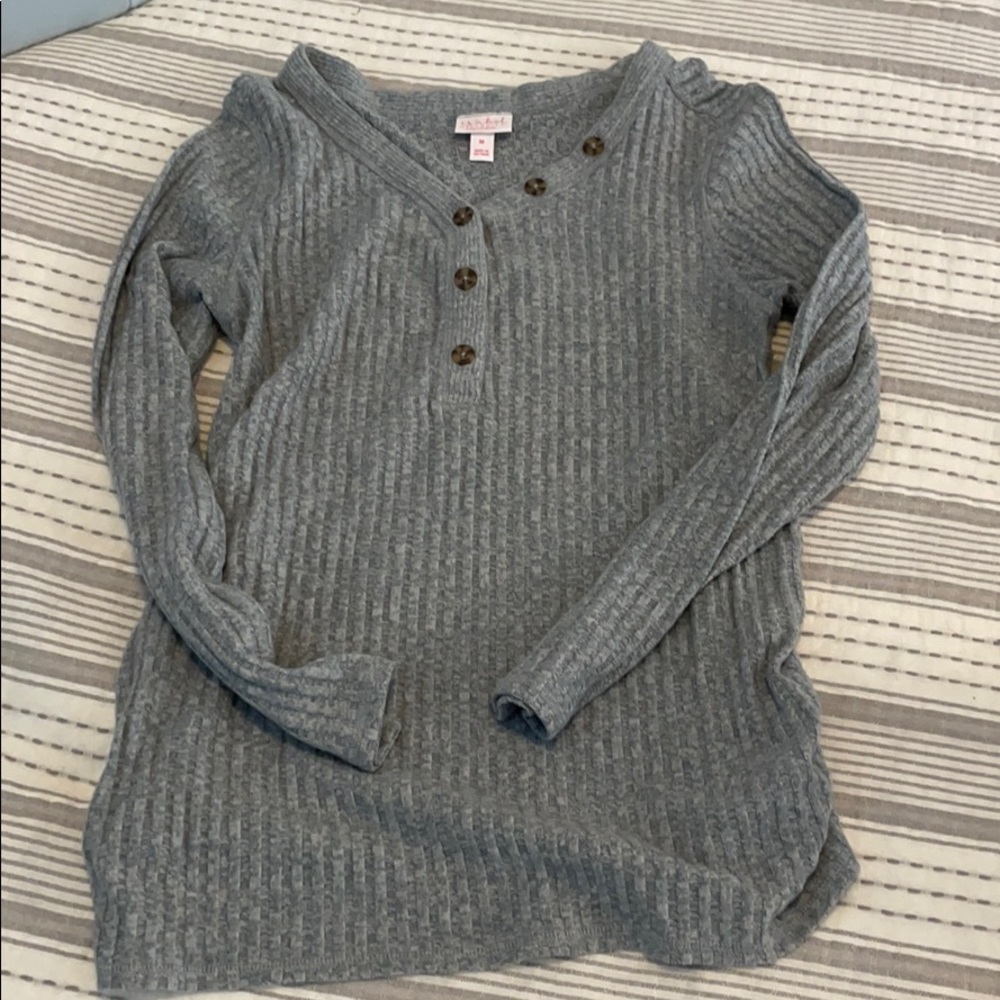 **SOLD** Maternity Long Sleeve